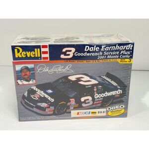 Revell Dale Earnhardt Goodwrench Service Plus 2001 Monte Carlo Model Kit 1:24 Sc